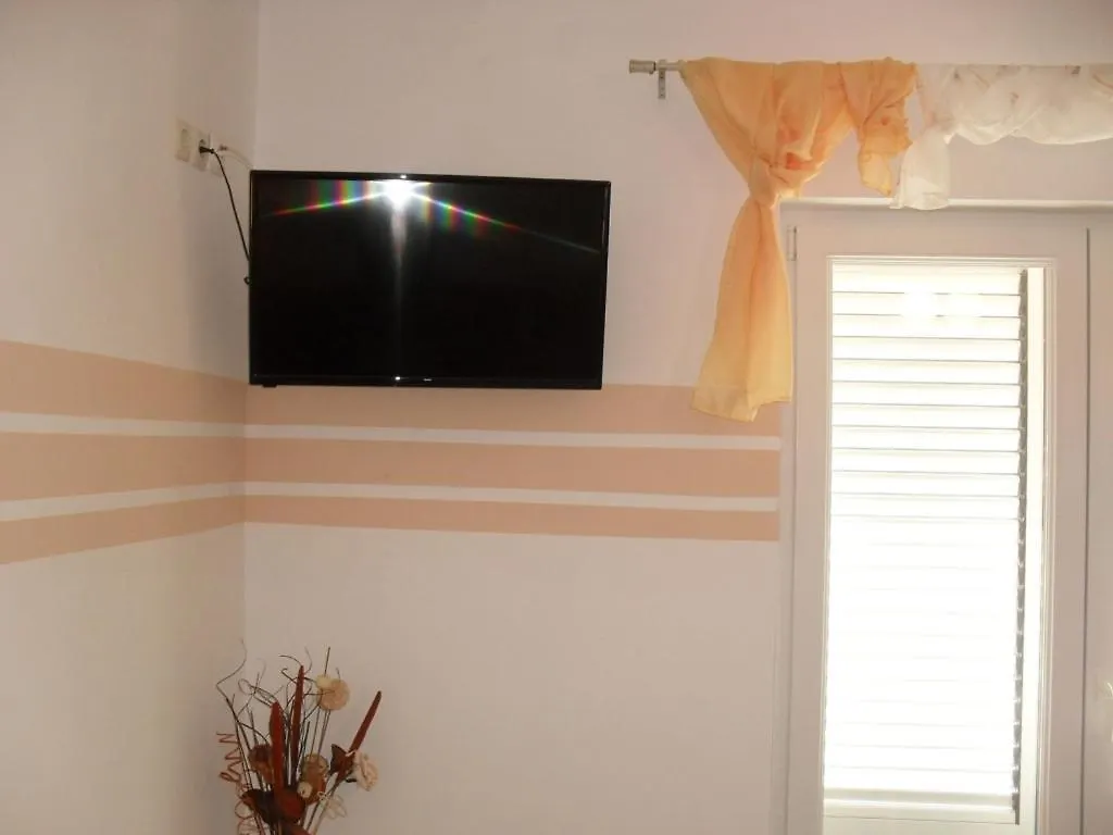 Apartment In Lopar With Terrace, Air Conditioning, Wifi, Washing Machine 87-2